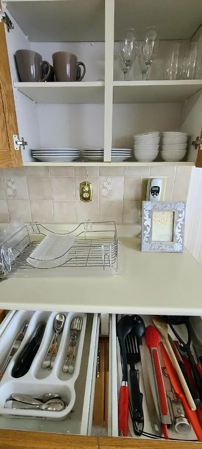 Apartment Right Next To West Edmonton Mall With Free Parking Canada
